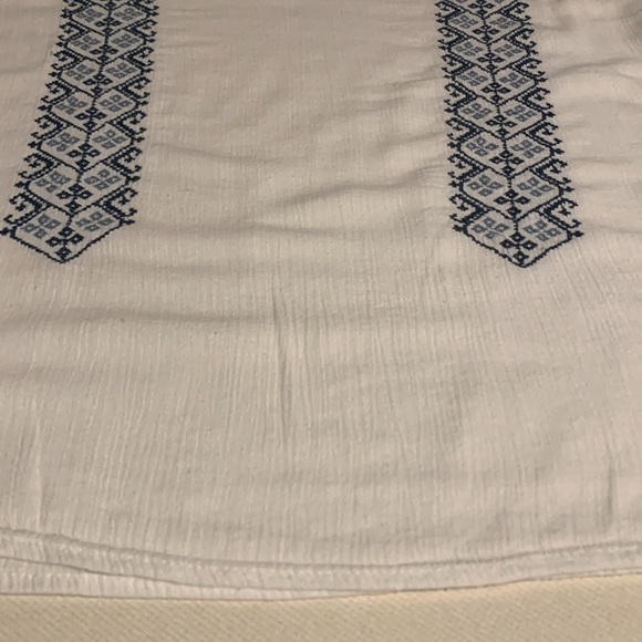 Hinge Boho Embroidered Cotton Blouse - Picture 6 of 8